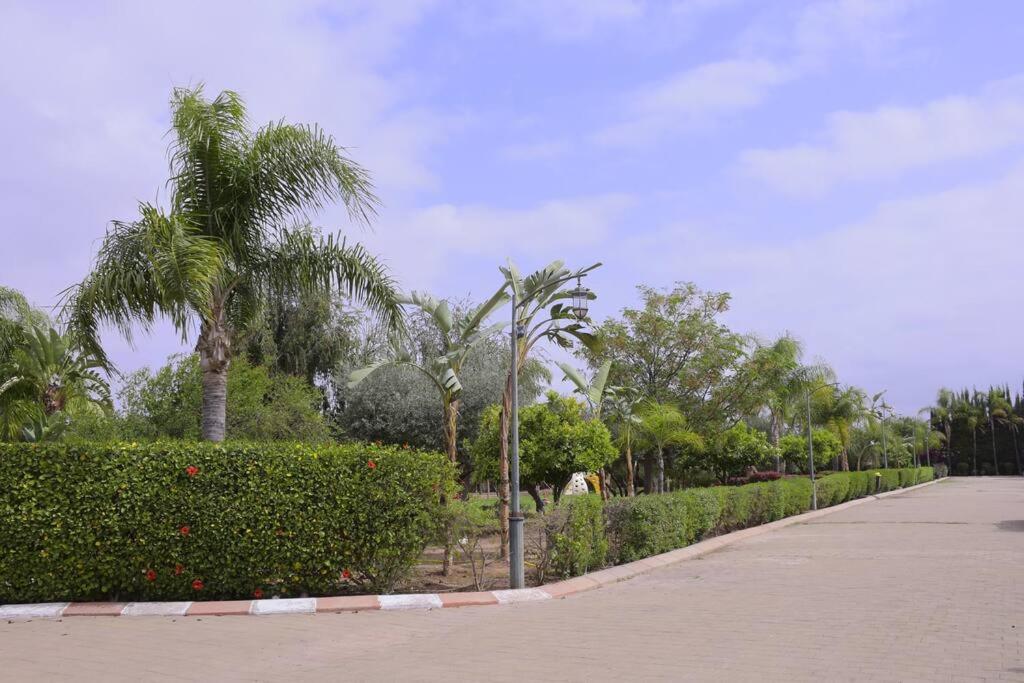 Capstay In Secure Villa Marrakesch